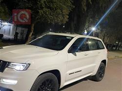 جیپ گراند شیرۆکی